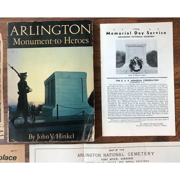 VINTAGE ARLINGTON BOOK AND MEMORABILIA COLLECTION - Picture 3 of 7